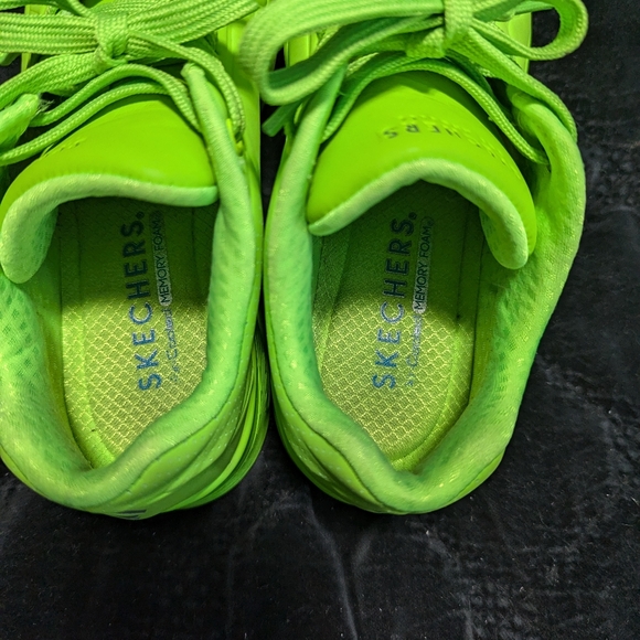 Lime Sketchers Memory Foam Sneakers - Picture 6 of 8